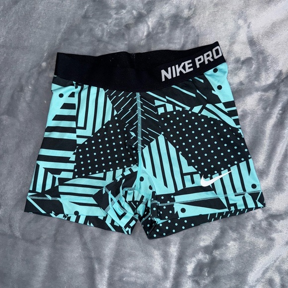 Nike Pants - Nike Pro Graphic Shorts